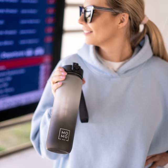 MOMO WAY Borraccia grigio-nero | idea regalo | BPA free | Tritan