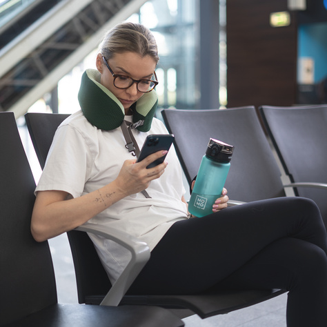 MOMO WAY Borraccia verde chiaro | ideale per i viaggi | BPA free | Tritan