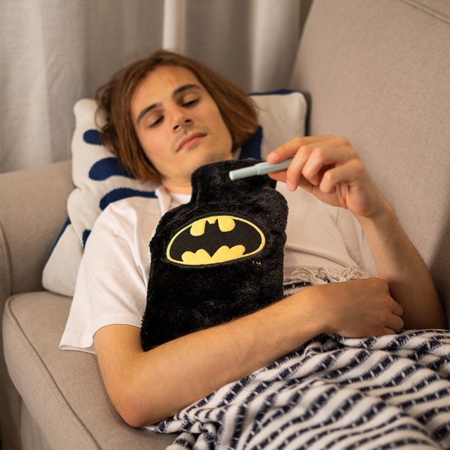 Scaldabagno SOXO nero per borsa dell'acqua calda con custodia in peluche Idea regalo BATMAN GRANDE 1,8l