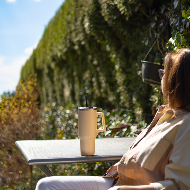 Tazza termica Momo Way da 1200 ml, beige