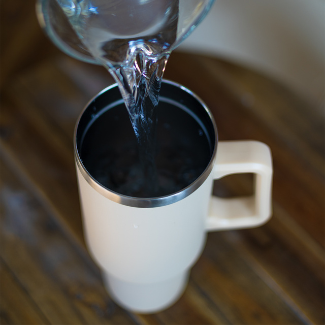 Tazza termica Momo Way da 1200 ml, beige