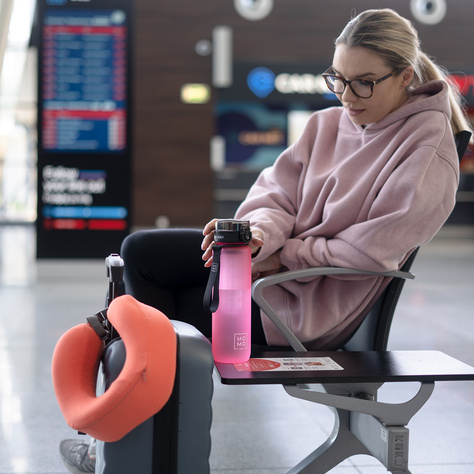 MOMO WAY Borraccia rosa scuro | ideale per i viaggi | BPA free | Tritan