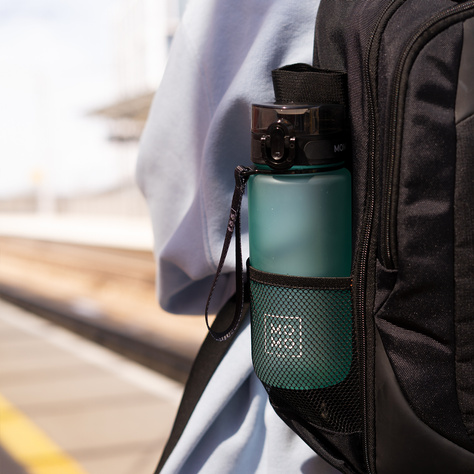 MOMO WAY Borraccia verde | resistente e pratica | BPA free | Tritan