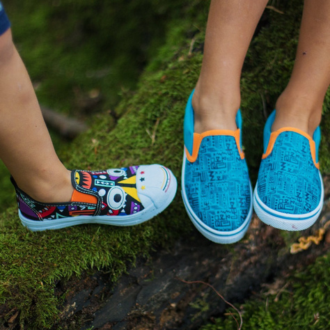 Sneakers per bambini SOXO colorate con motivi